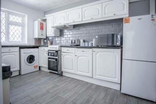 Flat 1 Brunswick - 2 Bed Economy Flat - Swansea - Swansea - 8