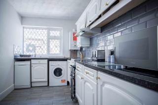 Flat 1 Brunswick - 2 Bed Economy Flat - Swansea - Swansea - 2
