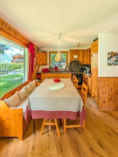 Chalet privé avec vue panoramique, terrasse et jardin - La Fouly - 7