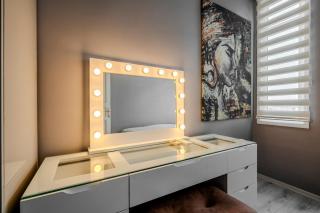 Galata View 2BR w Terrace - Istanbul - 6