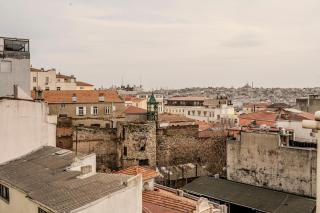 Galata View 2BR w Terrace - Istanbul - 4