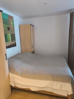 studio meublé et équipé - 3