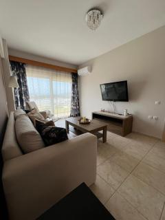 Dana's Apartment - Haraki - 8