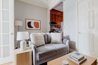 Blueground West Village elev wd nr market NYC-1526 - 0