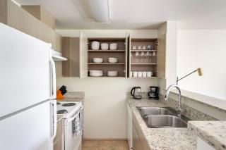 Blueground Univ Dist pet area elev nr UW SEA-865 - 3