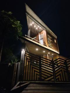 AR Lighthouse Bay Villa with Terrace Jacuzzi by Roscotel - 0