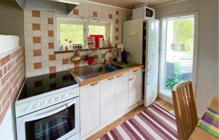 1 Bedroom Lovely Home In Ulseröd - - 4