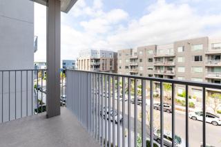 Blueground East Industrial pool AC nr park SFO-1853 - 6