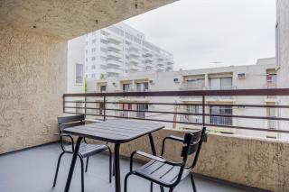 Blueground Hollywood pool AC nr Walk of Fame LAX-1355 - Los Angeles - 6