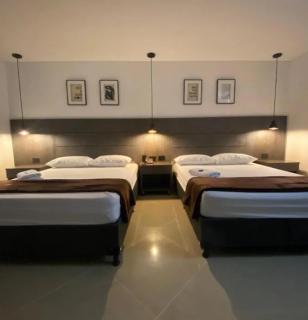 Hotel California Medellin - Medellín - 1