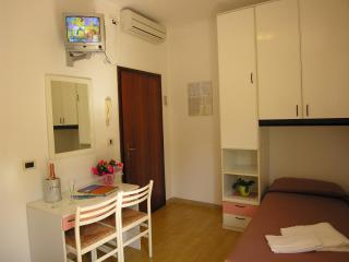 Hotel Garni Tahiti - Bibione - 5