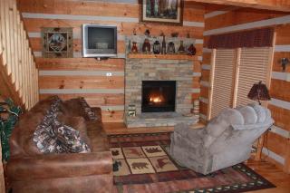 View! Private! Hot Tub,Pool Table,Fireplace,RELAX! - Sevierville - 1