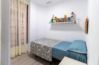 RentitSpain Encanto Costero en Motril con Cómodo Balcón - Motril - 8