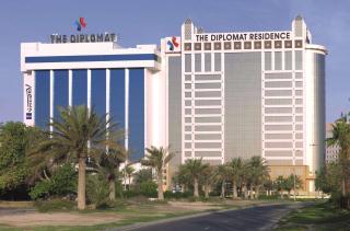 The Diplomat Radisson Blu Hotel Residence & Spa - Manamah - 5