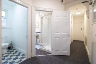 Pebbles Guest House Room 1 - Southampton - 8