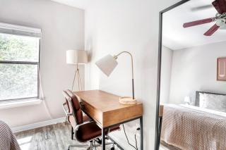 Blueground Downtown gym walk to 6th st bars ATX-101 - 1