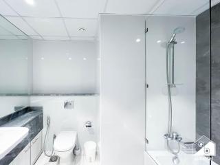 Wonderful 2B with Canal Views at Amna Tower - 3