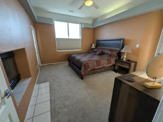 Long stays welcome! Across from trailhead,game rm! - Albuquerque - 6