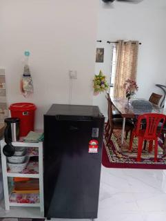 Homestay zanor - Parit Raja - 8