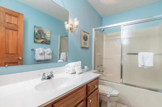 2BR Village At Indian Point 812 near SDC-Free Tickets Daily up to $500 Value - Branson - 4