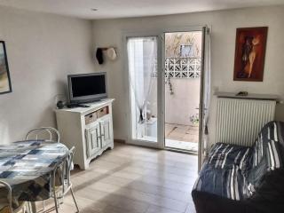 Confortable pavillon avec jardin à 900m de la plage - 5