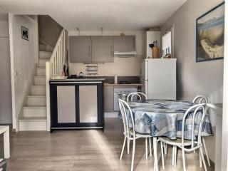 Confortable pavillon avec jardin à 900m de la plage - 6