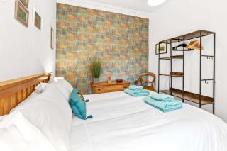 Modern 2BR Apt - Central Argyll Square Views - Oban - 3
