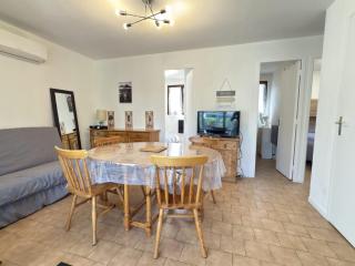 Petit pavillon pour 8 personnes dans une résidence avec piscine - 4