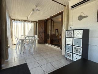 Petit pavillon pour 8 personnes dans une résidence avec piscine - 2