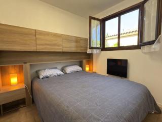 Petit pavillon pour 8 personnes dans une résidence avec piscine - 1