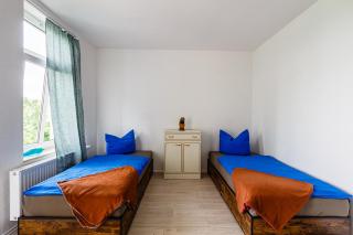 Gemütliches Zuhause 2-Zimmer-Ferienwohnung mit Geschirrspüler & Balkon für bis zu 4 Personen - Leipzig - 2