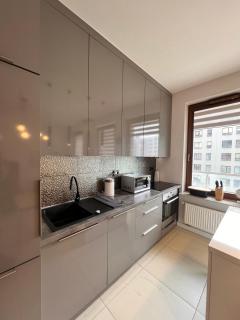 Close to Chopin airport, Moduo Cybernetyki, free parking by Cosmo Spirit - Varsavia - 1