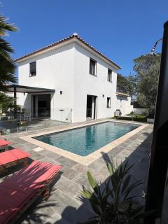Jolie villa sa piscine et ses 4 chambres - Puget-sur-Argens - 0