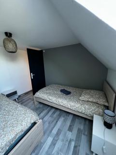 Quiet house - - 1
