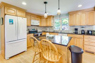 Centerville Escape with Pool about 3 Mi to Beach! - Centerville - 5