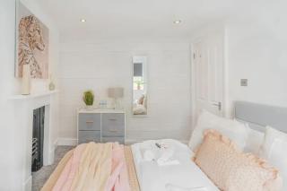 Large seaside apartment 1min from sea - sleeps 6 - Brighton & Hove - 0