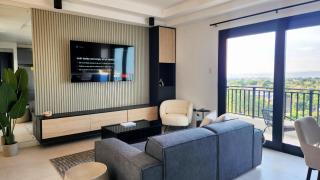 The Executive - Unique Hypermodern Condo - Kingston - 3