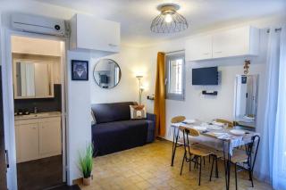 Studio with balcony 50 m from the beach - Sainte-Maxime - 0