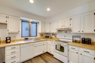 1 Mi to Freer Field Ashland Home with Yard! - Ashland - 2