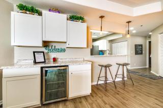 Waterfront Lake Ozark Condo with Pool Access - Lake Ozark - 1