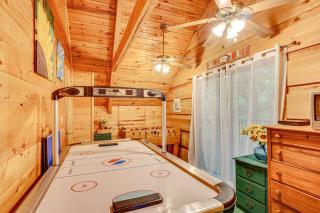 Cozy Tellico Plains Cabin with Large Mountain Creek! - Tellico Plains - 9