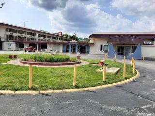 Americas Best Value Inn Moline - Moline - 9