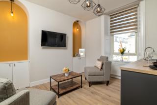 * City Centre * Unique Space * - 5