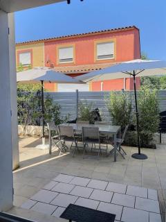 Agréable pavillon avec grande terrasse pour 6 personnes - 2