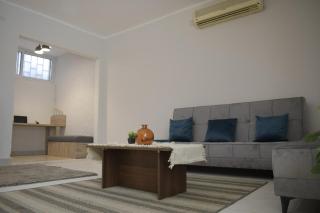 Al Motameyez Stylish 2BR Retreat with Private Garden - Città del 6 ottobre - 6