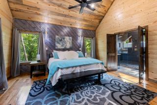 Cozy Luxe Cabin Hot Tub plus Firepit - Broken Bow - 5