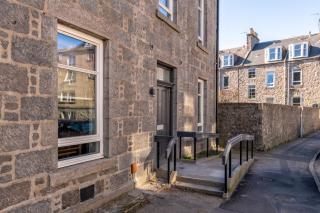 Remodelled Luxury 3 Bed Apartment - Aberdeen - 1