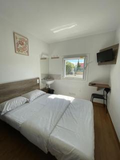 HOTEL THANIA Sète Frontignan - 3