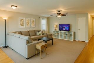 Saint Louis Hills Family Hideaway - Ellendale - 0