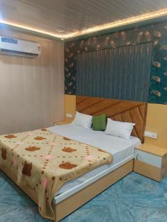 KRISHNA HIGHWAY INN Resort - Jāmb - 6